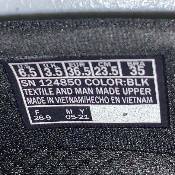 Skechers Go Walk Arch Fit Green Belly Dr. Seuss Sneakers-Size 6.5 NWOT - Picture 14 of 14